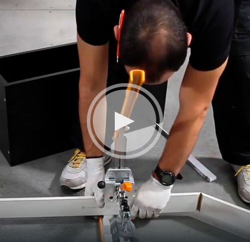 Монтаж плинтуса Dollken Cubu Flex Life