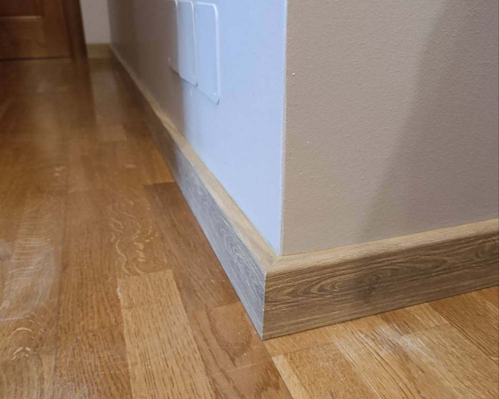 Плинтус ПВХ Рико Концепт 80мм 2,2м. 80015