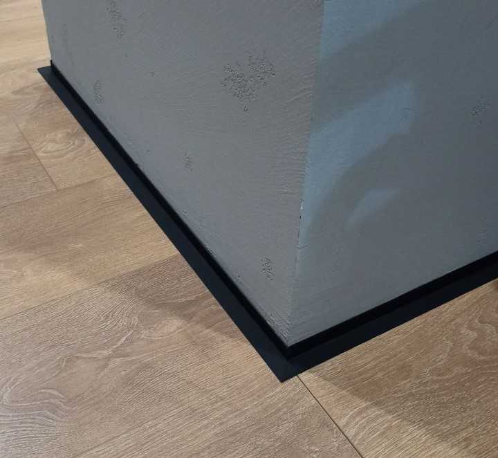 Микроплинтус MSAPL 02.2700.15 Черный