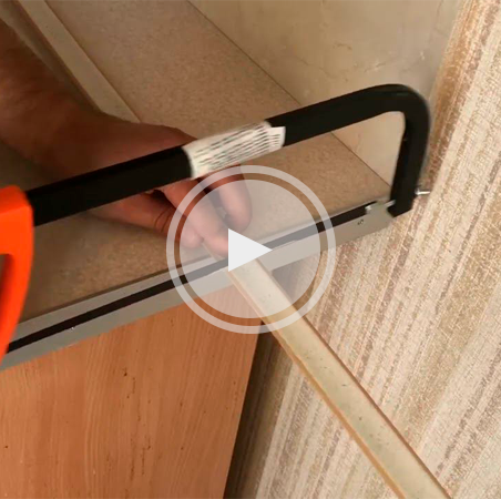 Монтаж плинтуса для столешницы из ПВХ