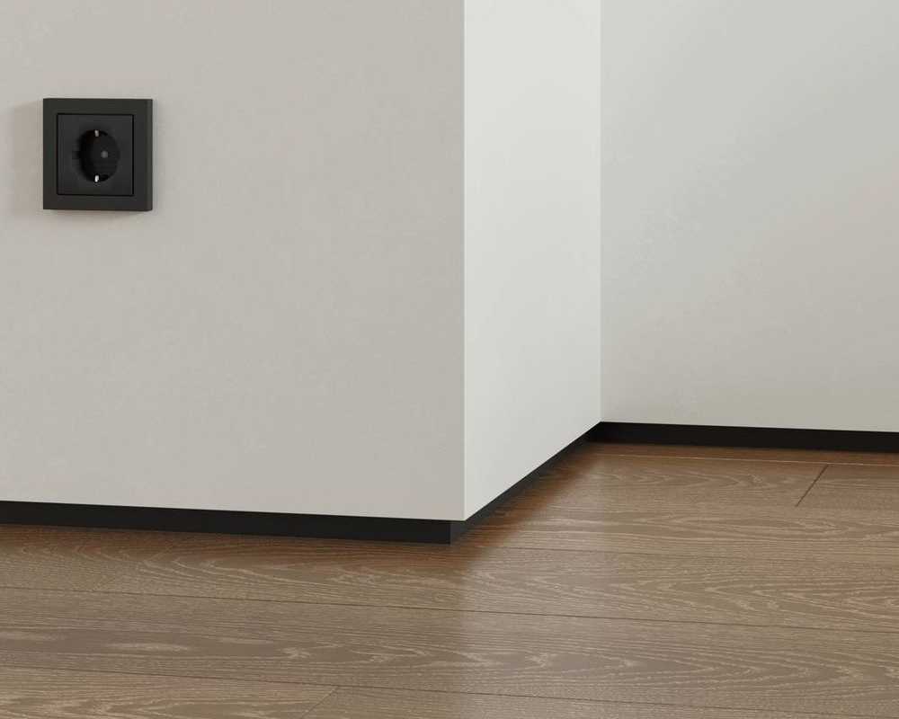 Теневой профиль Decaro Engineering D004.2A Черный 2,0 м