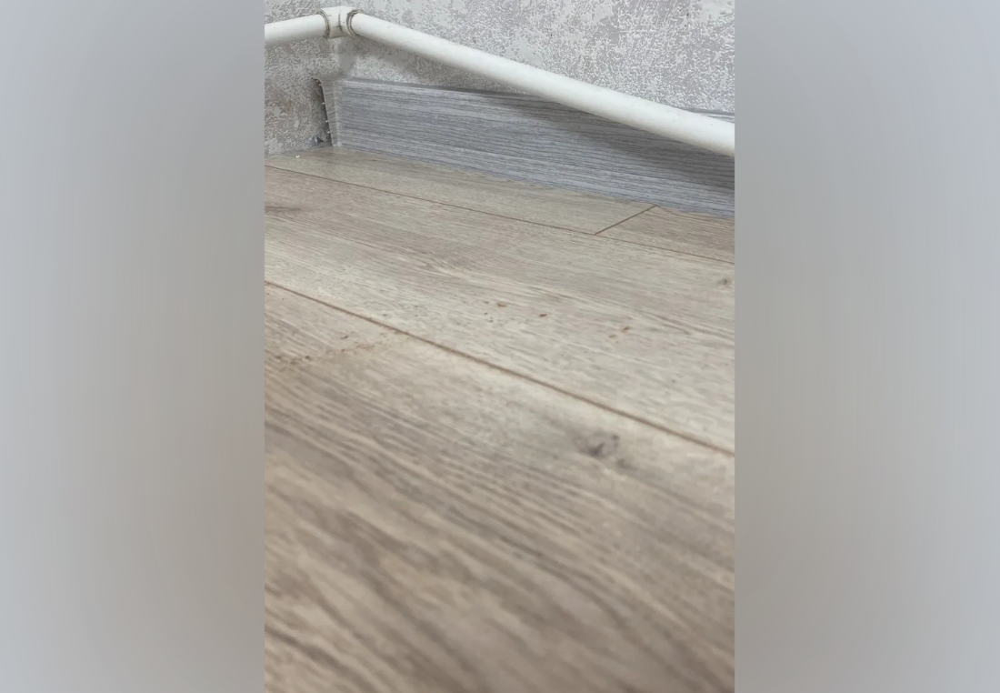 Плинтус ПВХ Волшебная палочка 70мм Home 2,2м 7013