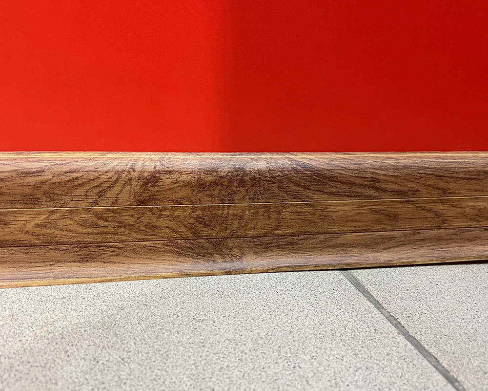 Плинтус ПВХ Идеал Классик 70мм 2,2м 208 Дуб мокко