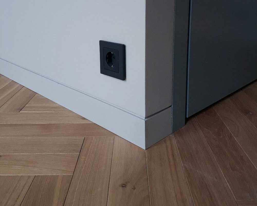 Монтажная часть скрытого плинтуса Progress PKGCFAA 75